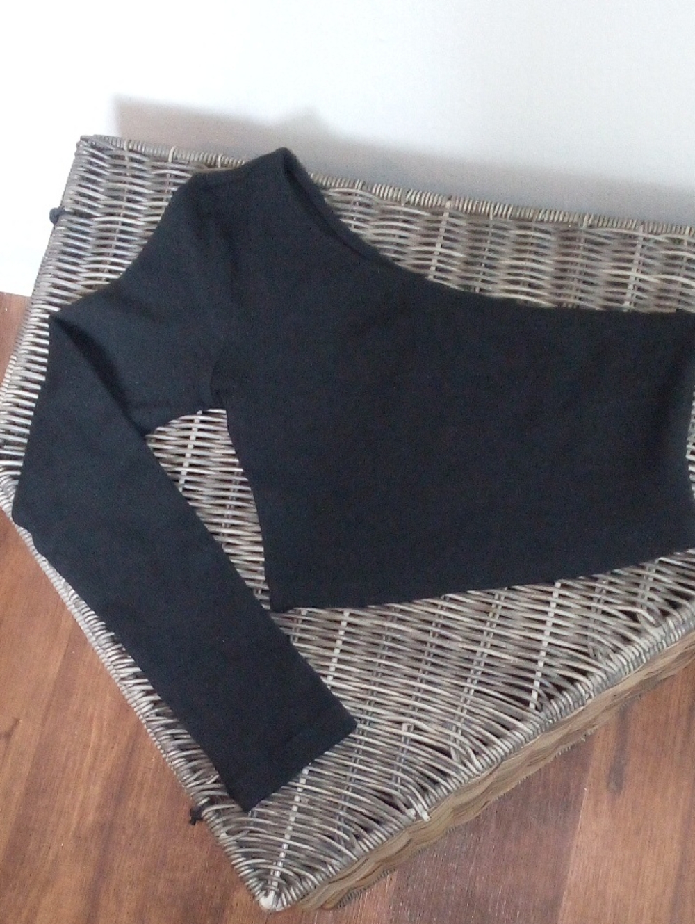 Princess Polly Black Ribbed One Shoulder Cropped Top